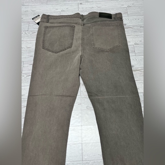 Good Counsel Men's Thurmond Tapered Jean Washed Gray Size 44x29 - Picture 9 of 13